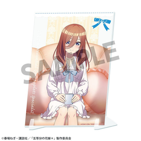 『五等分の花嫁*』描き下ろしビジュアルアクリルプレート 中野三玖 ナイトウェア ver.